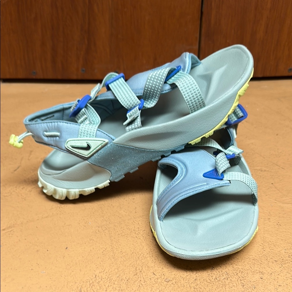 Nike Green and Blue Athletic Shoes with Contoured Footbed